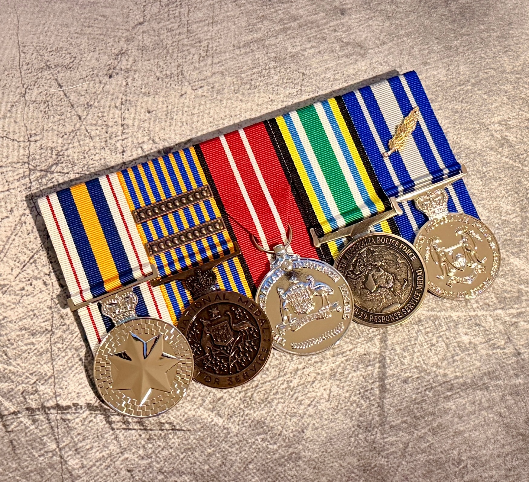 Court mounting service front